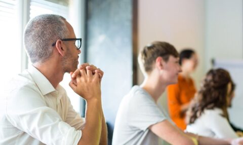 Cônjuges de associados(as) poderão fazer gratuitamente o curso de Inclusão Digital