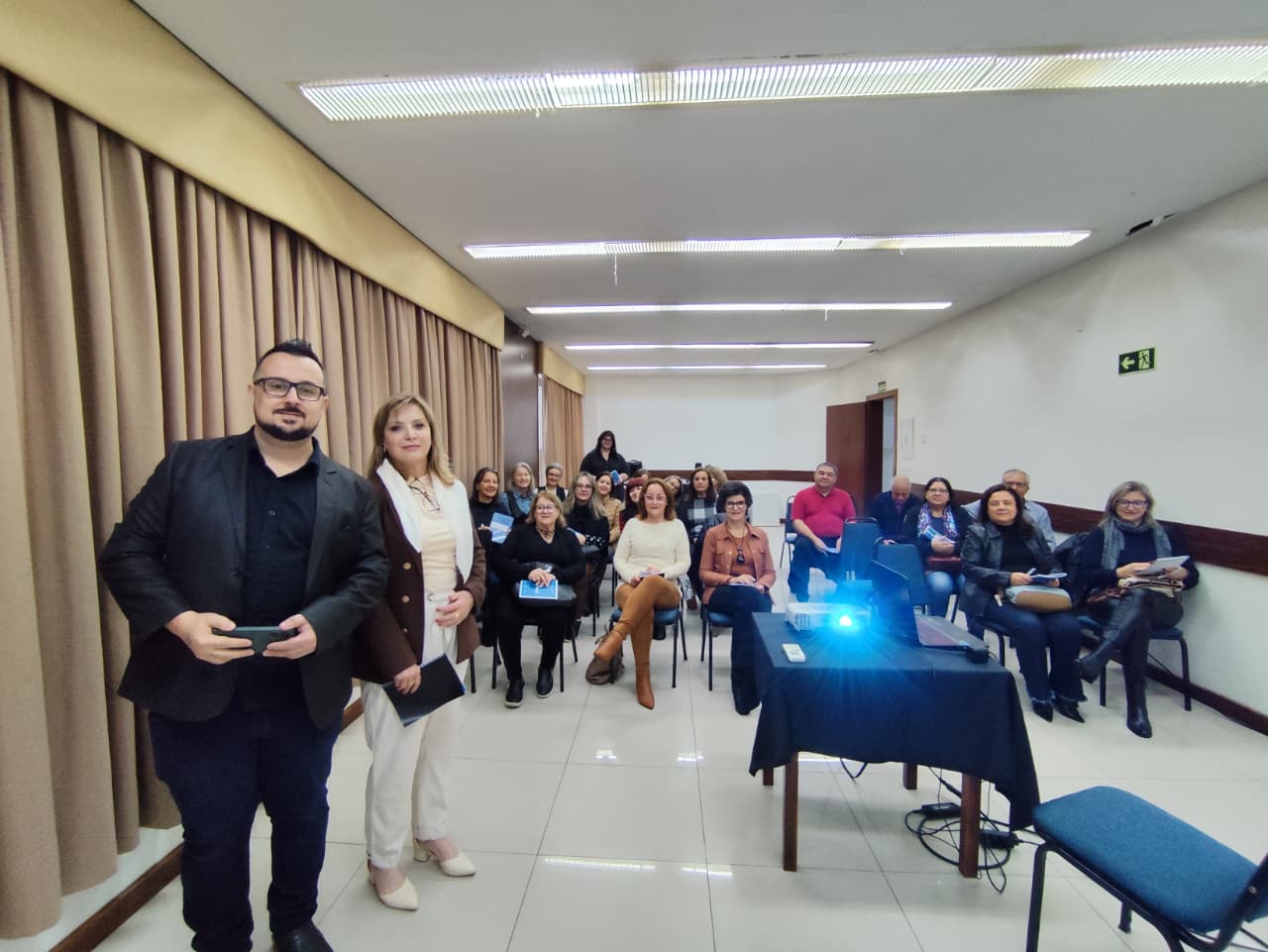 Curso básico sobre smartphones é sucesso em Santa Maria